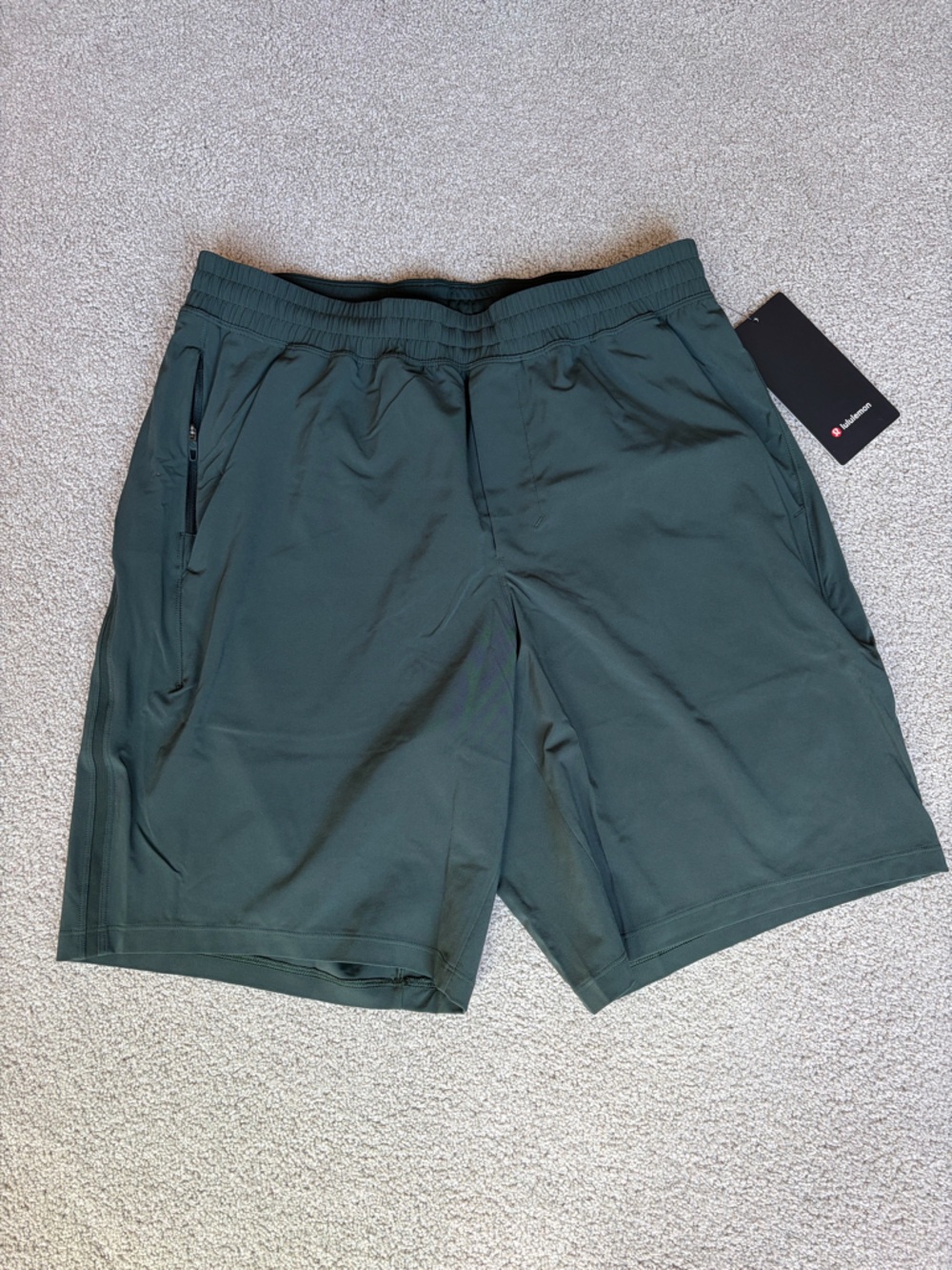Men’s Lululemon Pace Breaker Shorts. Size L.